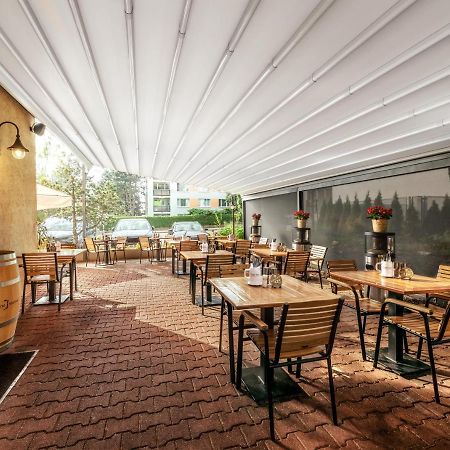 Prague Hotel Carl Inn Restaurant & Free Parking Екстер'єр фото